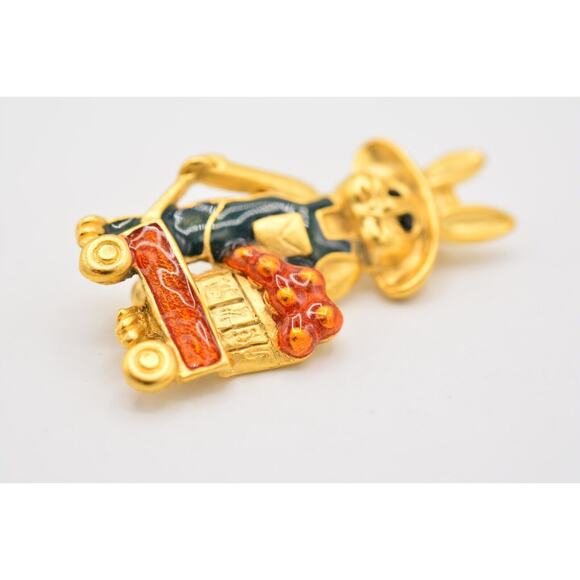 Danecraft Vintage Farmer Bunny Pin Brooch Gold Spring Rabbit Easter Signed A21 - Picture 4 of 12